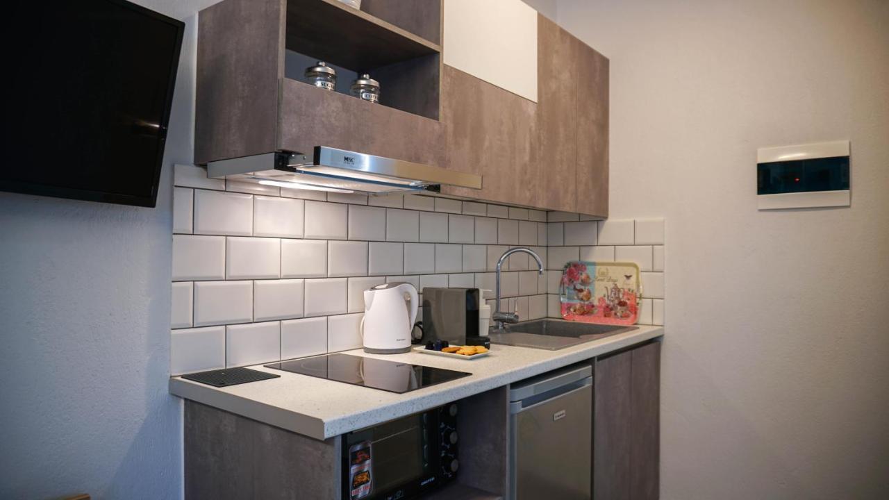 ニキティEnalia Luxury Livingアパートメント エクステリア 写真