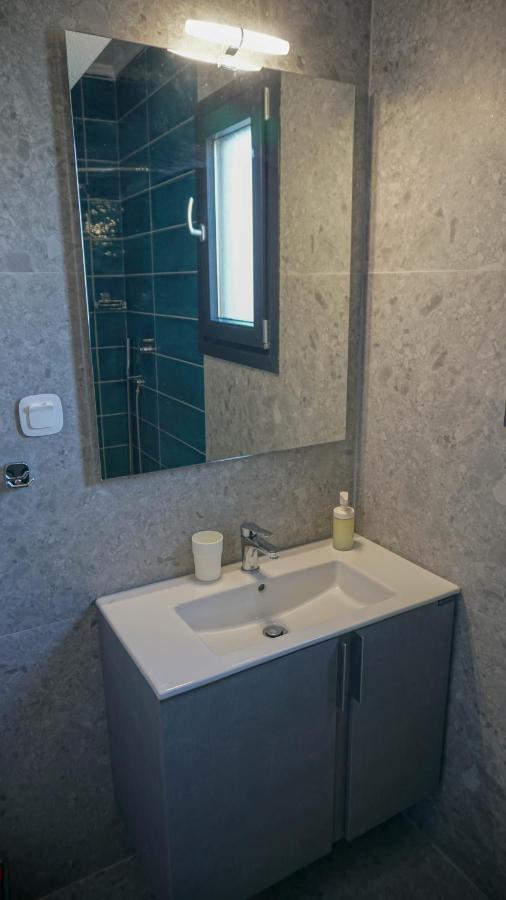 ニキティEnalia Luxury Livingアパートメント エクステリア 写真