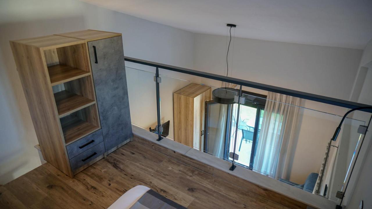 ニキティEnalia Luxury Livingアパートメント エクステリア 写真